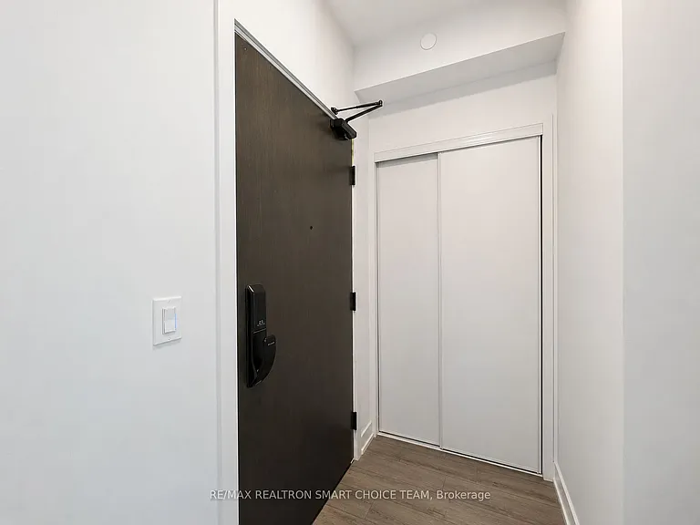 1005 Dundas St E #117 — Photo 6