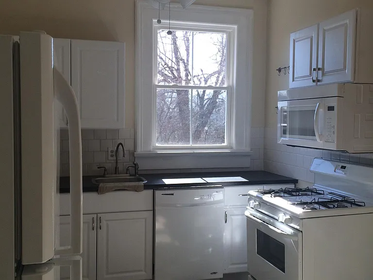 1852 Frankfort Ave #3 — Photo 8