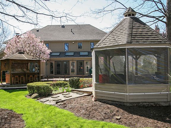 2nd image of 2367 Georgia Dr
