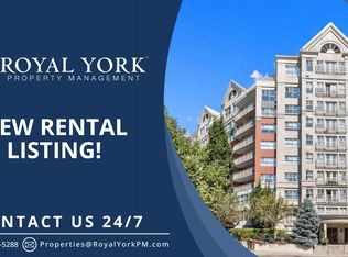 18 Concorde Pl #LC1, Toronto, ON M3C3T9