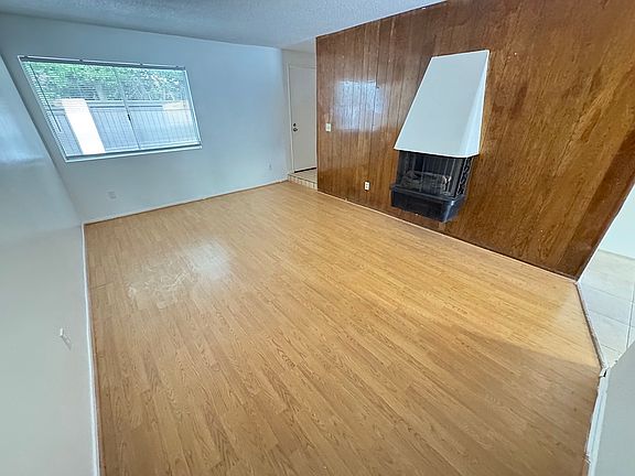 2nd image of 1820 Speyer Ln APT 3