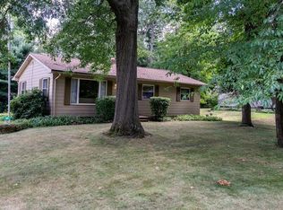 3823 Baird Rd, Stow, OH 44224