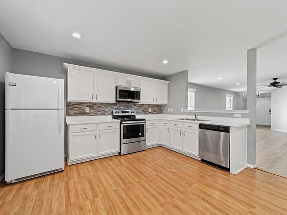 5th image of 2417 Chestnut Dr