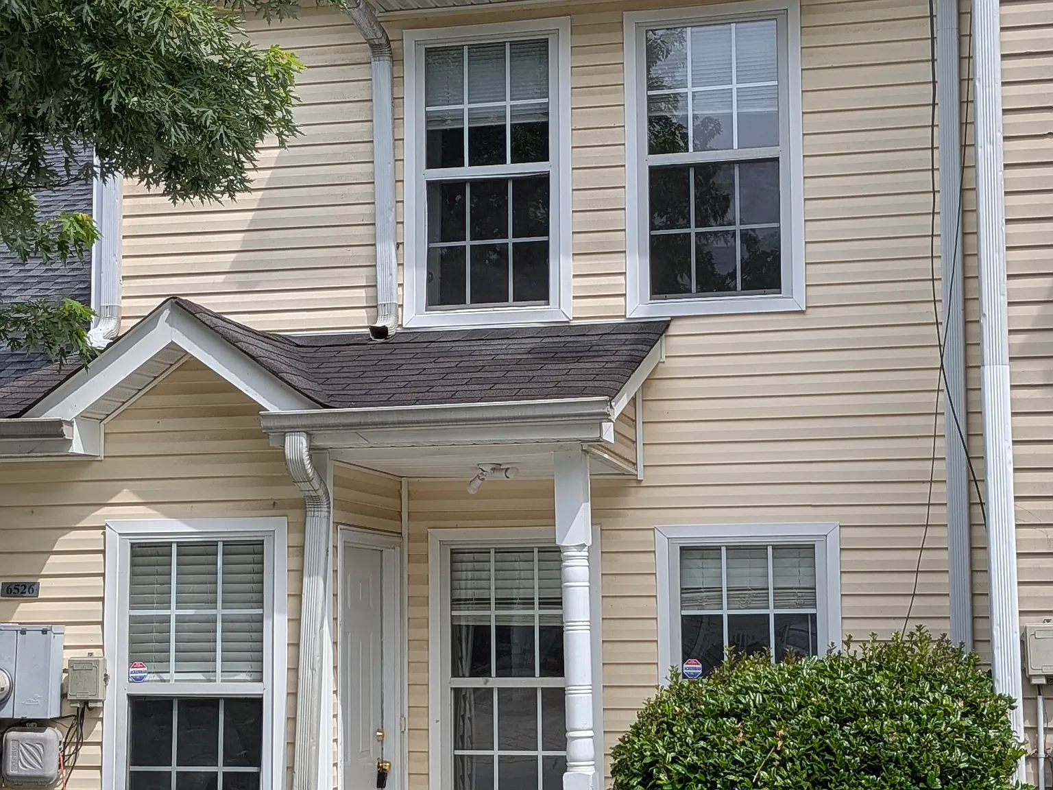 2 bed, 1.5 bath, 1280 sqft, $1,395 — Photo 1