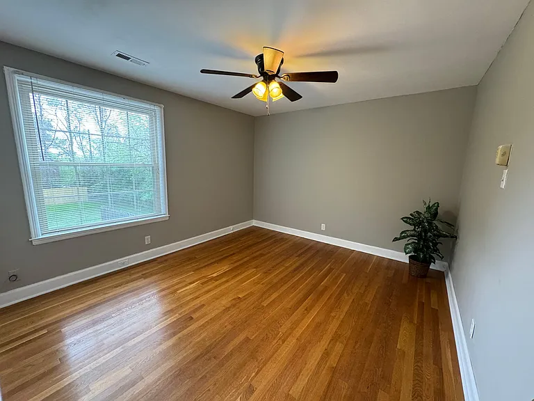 1024A Mitchell Rd — Photo 24
