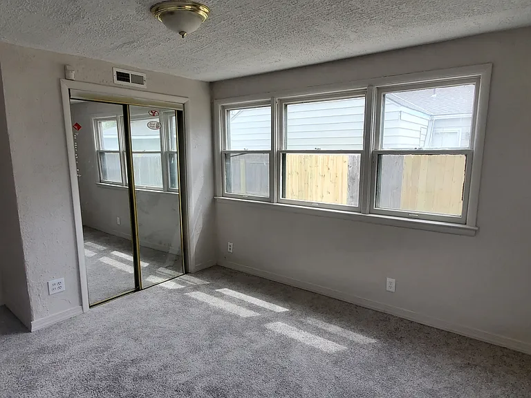 2237 N Minneapolis St — Photo 9