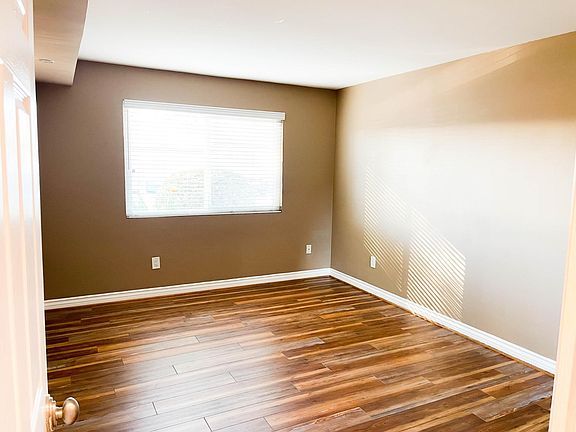 4th image of 1386 E Madison Ave APT 2