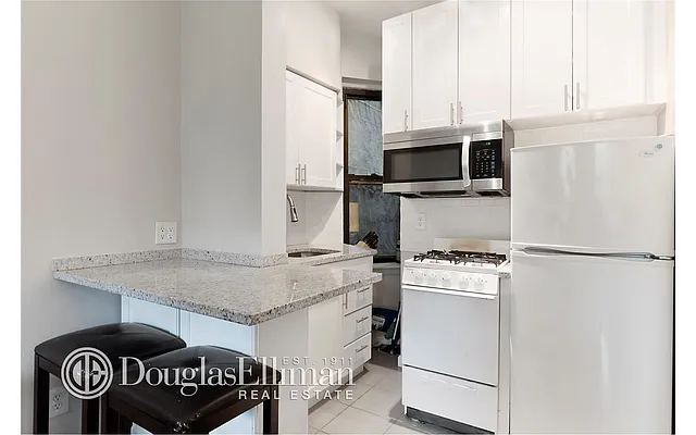 Sold by Douglas Elliman | media 6