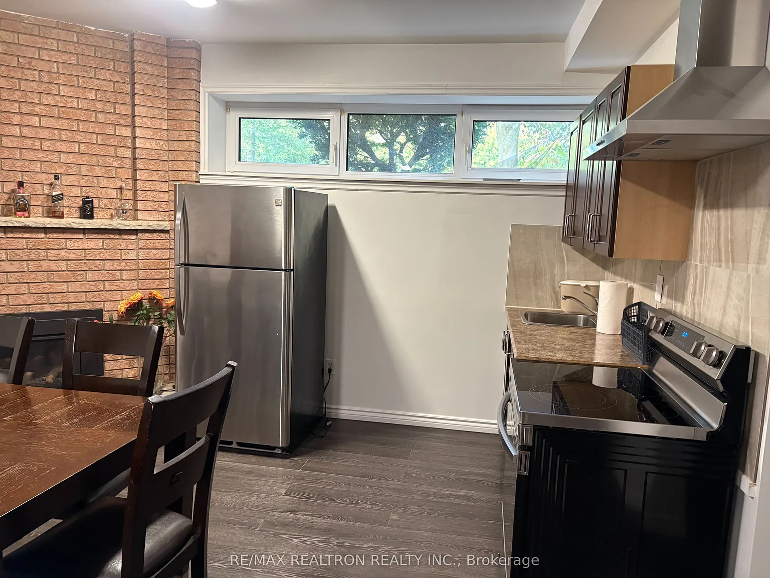 2 bed, $1,950 — Photo 1