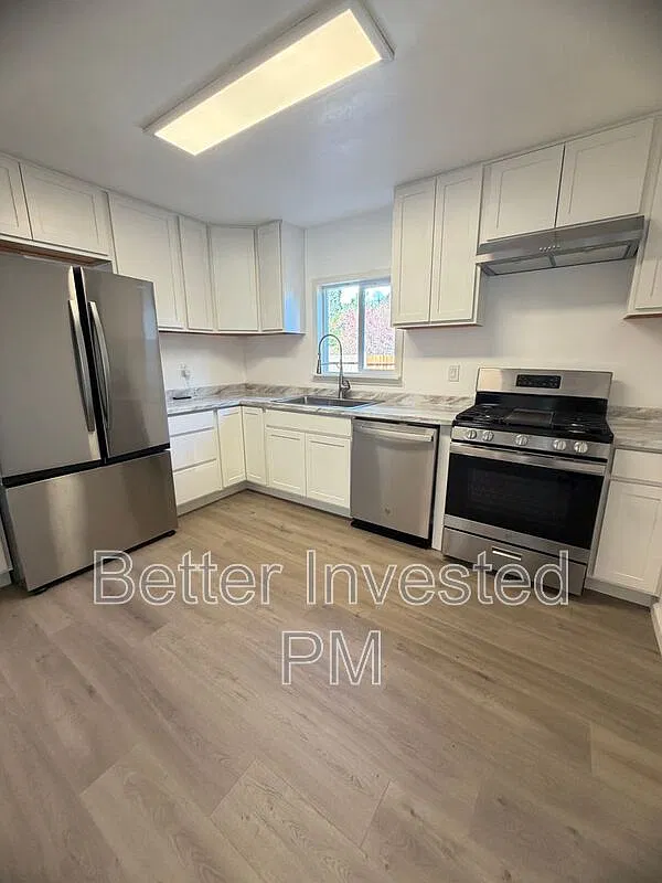 4 bed, 2.0 bath, 1575 sqft, $2,650 — Photo 4