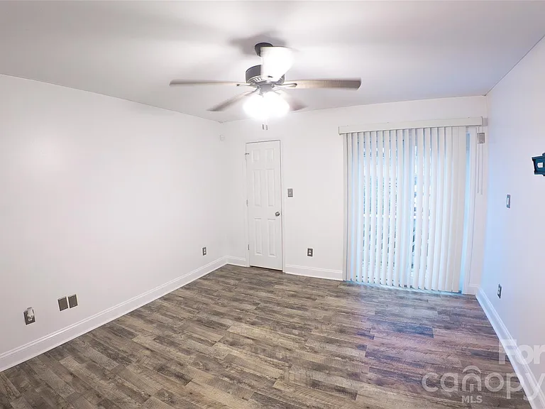 100 Willow Run Dr #2 — Photo 17