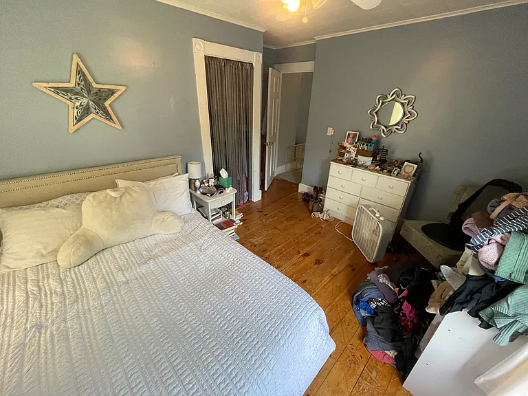 629 Main St #B — Photo 9