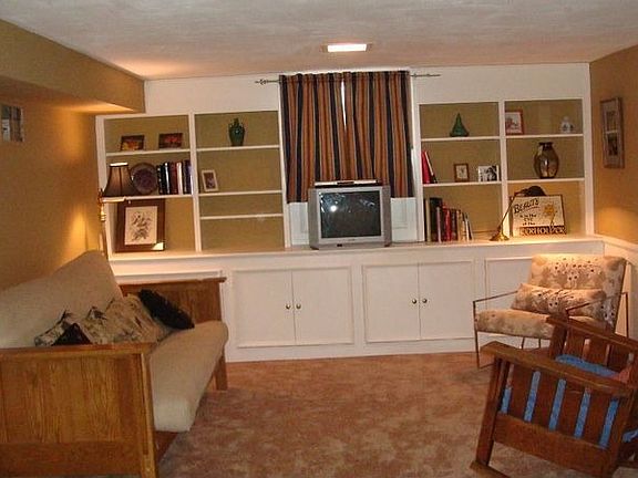 500 sq ft family room