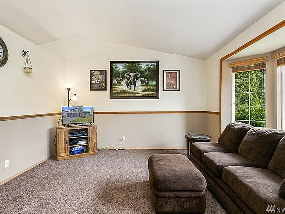 2nd image of 5329 102nd Pl NE