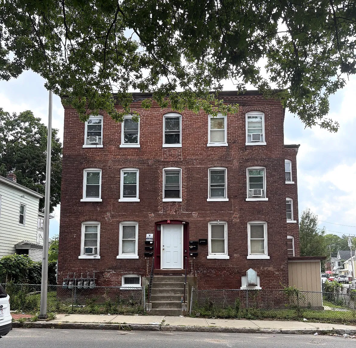 2 bed, 1000 sqft, $1,550 — Photo 1