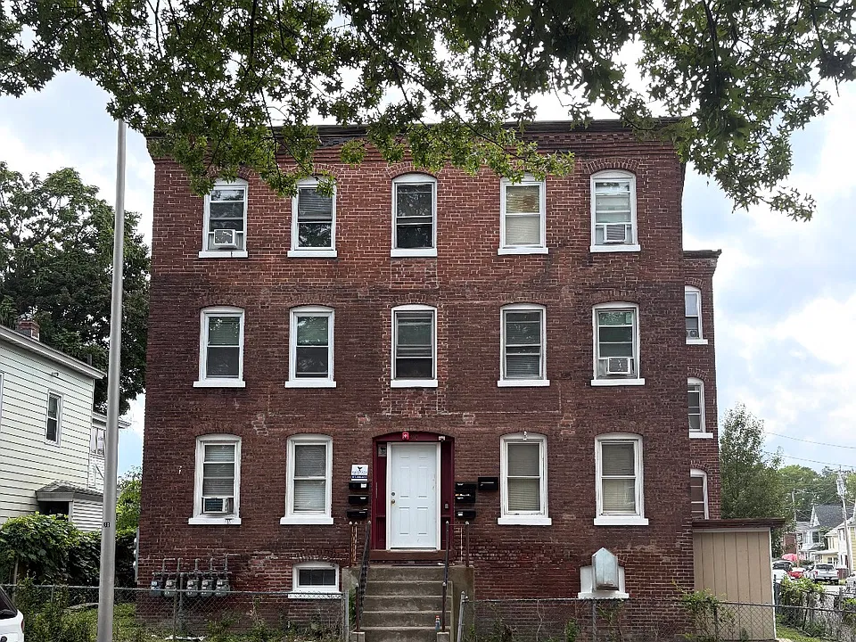 90 West St #B