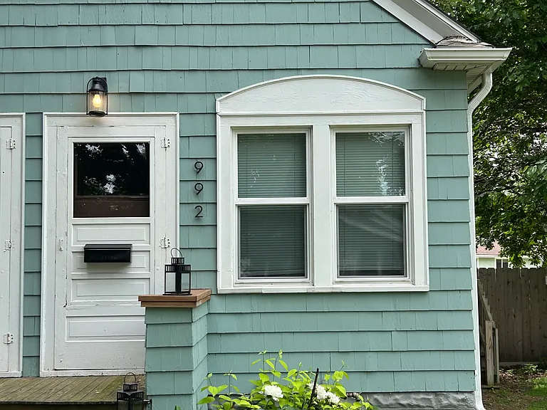 992 Randolph Ave — Photo 2