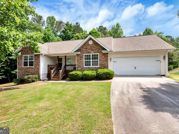 292 Black Hawk Ln, Clarkesville, GA 30523