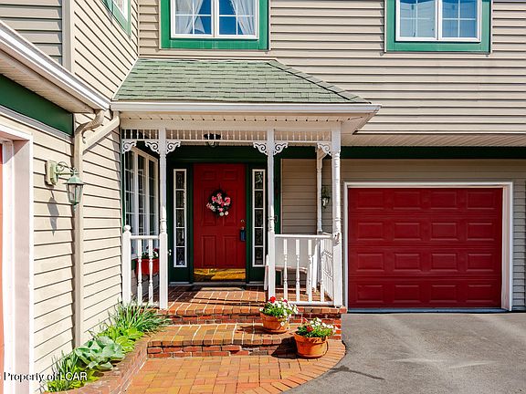 3rd image of 11 Rice Dr