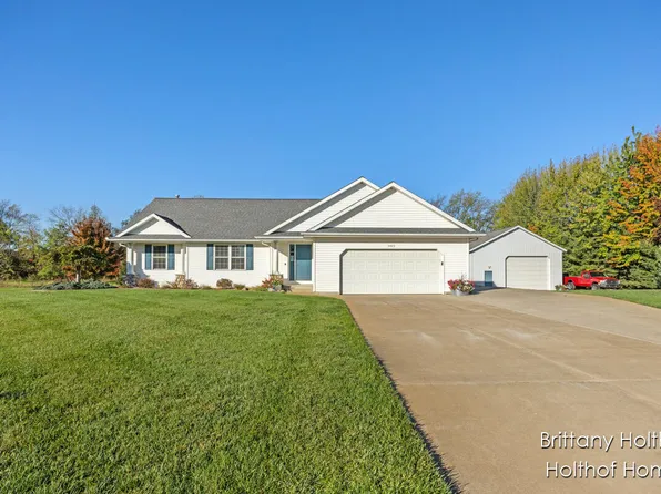 9409 Dakota Dr, Allendale, MI 49401