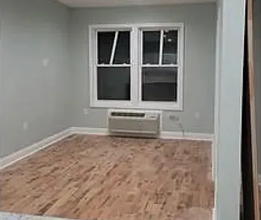 61 Linden Ave #12A — Photo 4