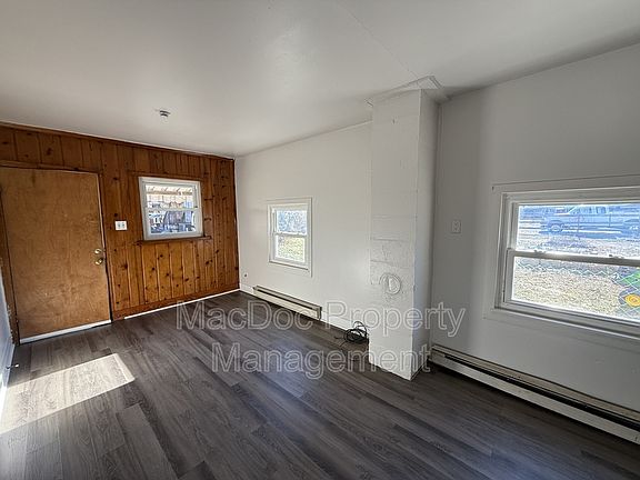 5th image of 303 Powell St #A
