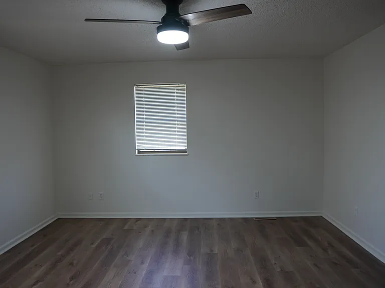 7035 N Holmes St #7035 — Photo 19