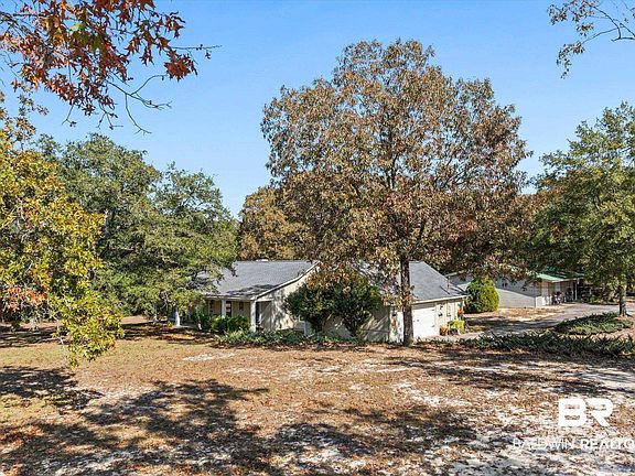 4th image of 3846 Leslie Rd