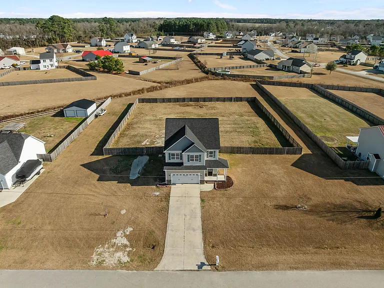 209 Trophy Ridge Dr — Photo 3