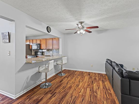 4th image of 659 Decatur Dr