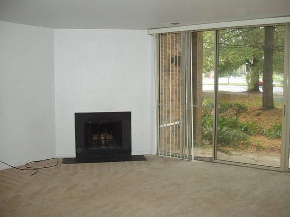 Living Room w/ FP