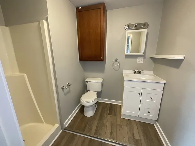 7402 Lincoln Way W — Photo 8