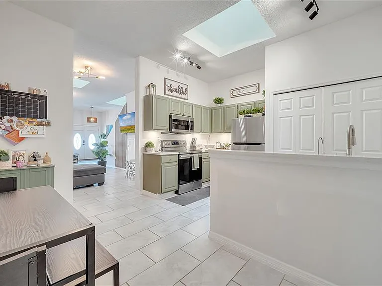 1028 Universal Rest Pl — Photo 18
