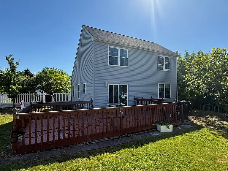 235 Village Green Ln — Photo 10