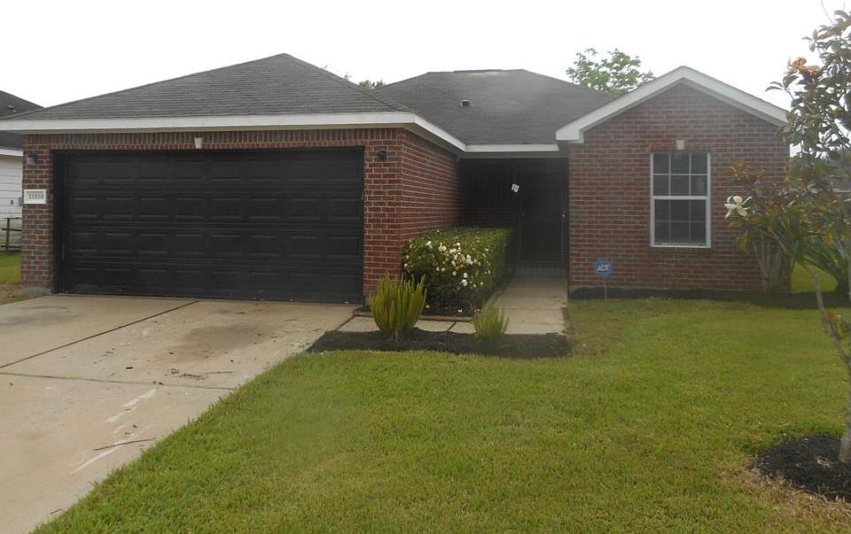 1st image of 11810 Greenshire Dr