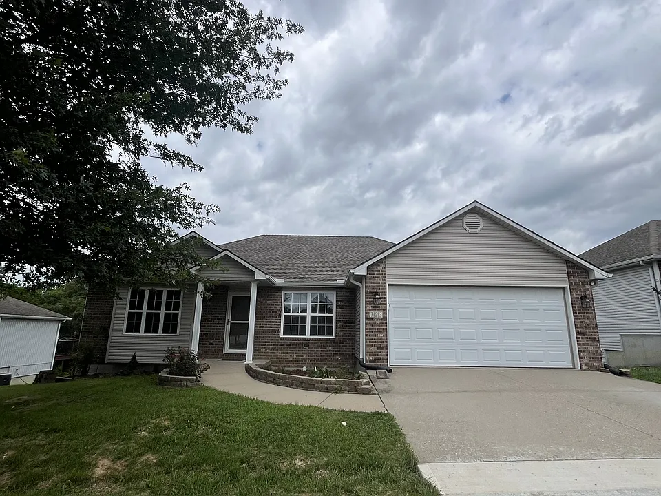 723 Iron Horse Dr