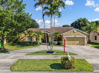 9770 SW 15th Dr, Davie, FL 33324