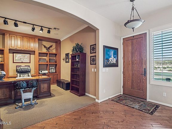 3rd image of 1051 W SIERRA MADRE Avenue