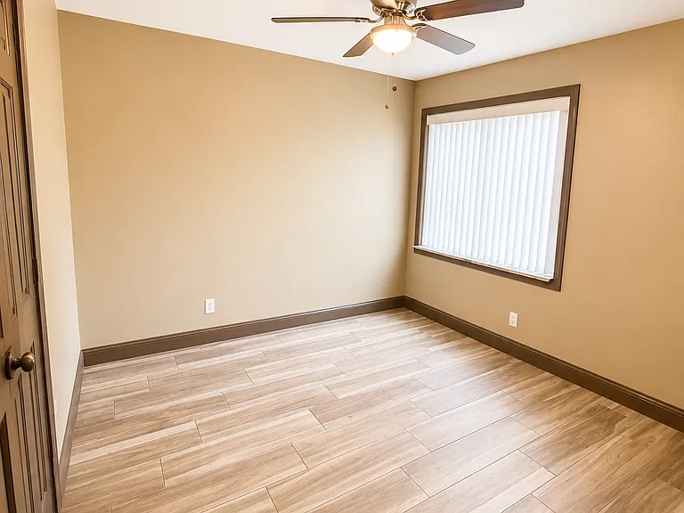 1651 J St #105 — Photo 7