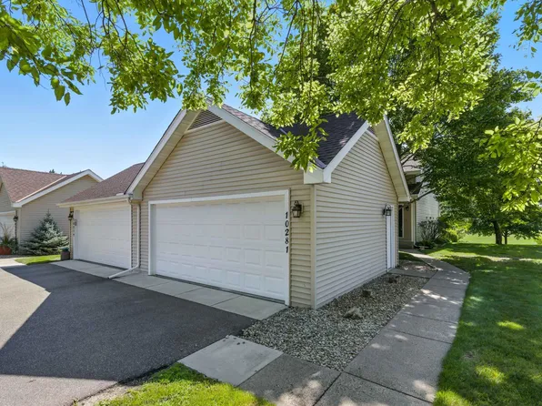 10281 Arrowwood Dr, Eden Prairie, MN 55347