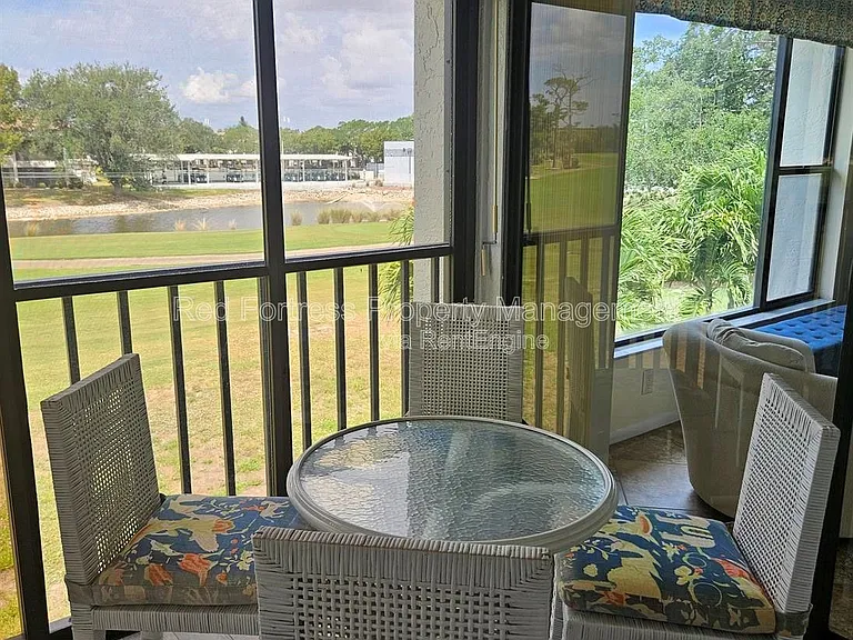 5710 Trailwinds Dr #525 — Photo 6