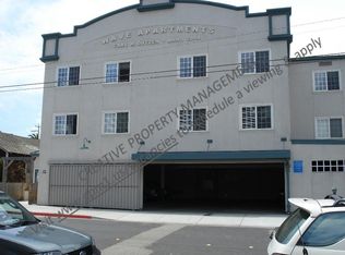 541 Wave St APT 4, Monterey, CA