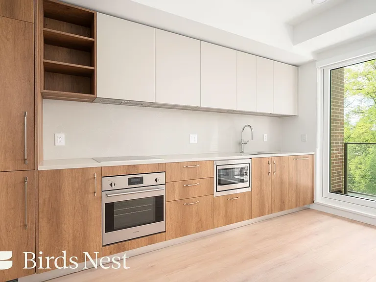 133 W 49th Ave #413 — Photo 1