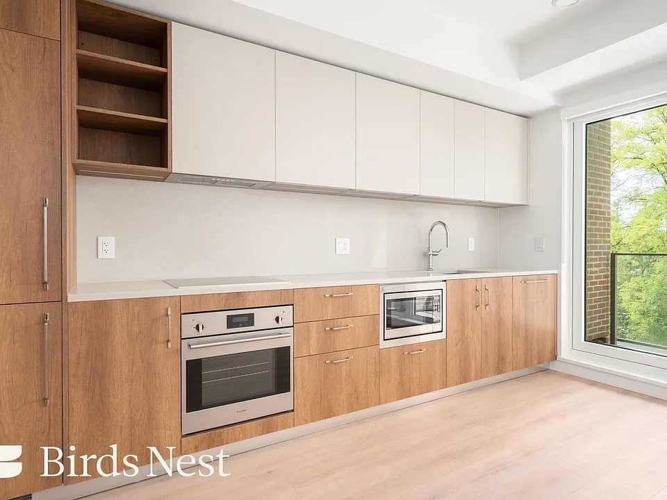 133 W 49th Ave #413