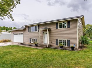 5418 N Estep Rd, Newman Lake, WA 99025