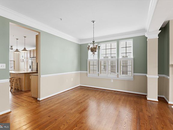 4th image of 513 Redland Blvd