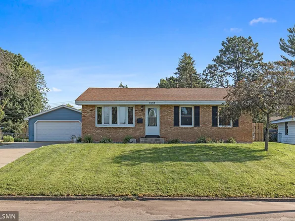 1237 Gary Dr, Saint Paul Park, MN 55071