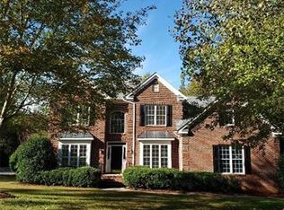 2001 Brook View Ct, Matthews, NC 28104