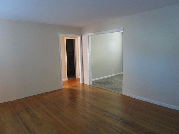 2nd image of 501 Eugene Pl