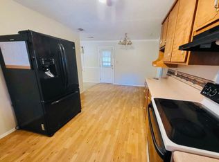 113 Valley View Dr, Warner Robins, GA 31088